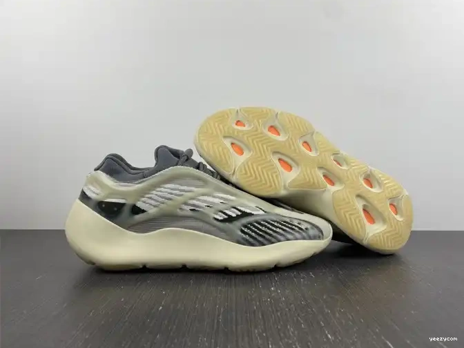 V3 Salt ID1674 700 Fade Yeezy Adidas 0514